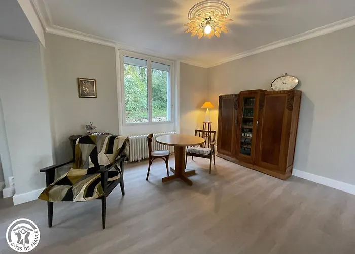 Vakantiehuis Maison Renovee Proche Du Rocher De Avec Wifi - Fr-1-426-587 *