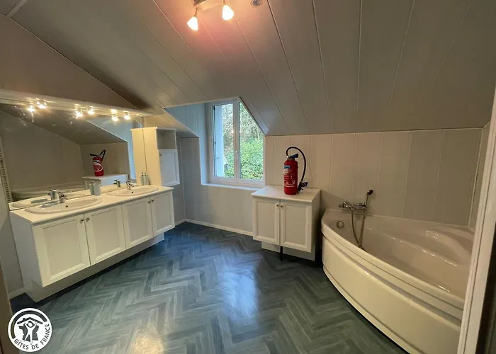 Maison Renovee Proche Du Rocher De Avec Wifi - Fr-1-426-587 *