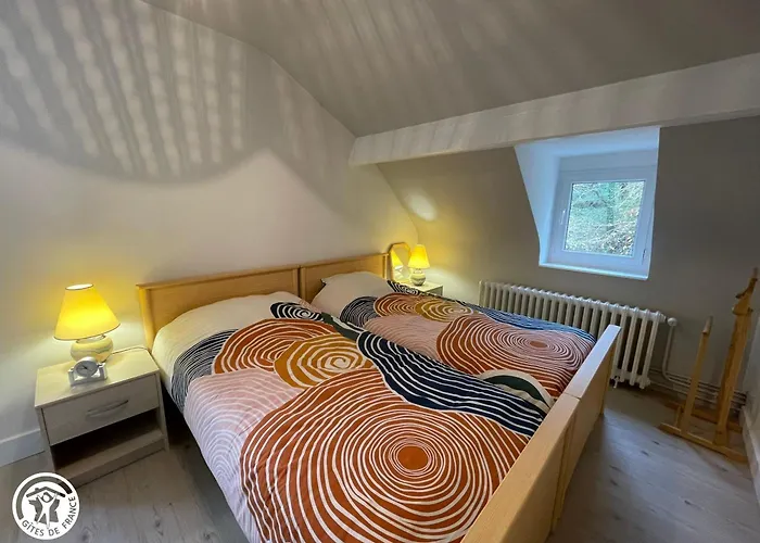 Maison Renovee Proche Du Rocher De Avec Wifi - Fr-1-426-587 Vakantiehuis *